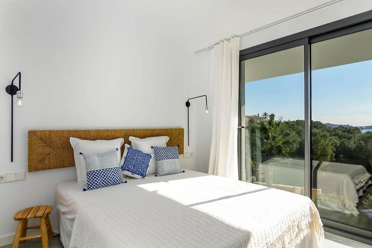 3009 - Luxurious New Villa In Quiet Area In كوستا دي لا كالما